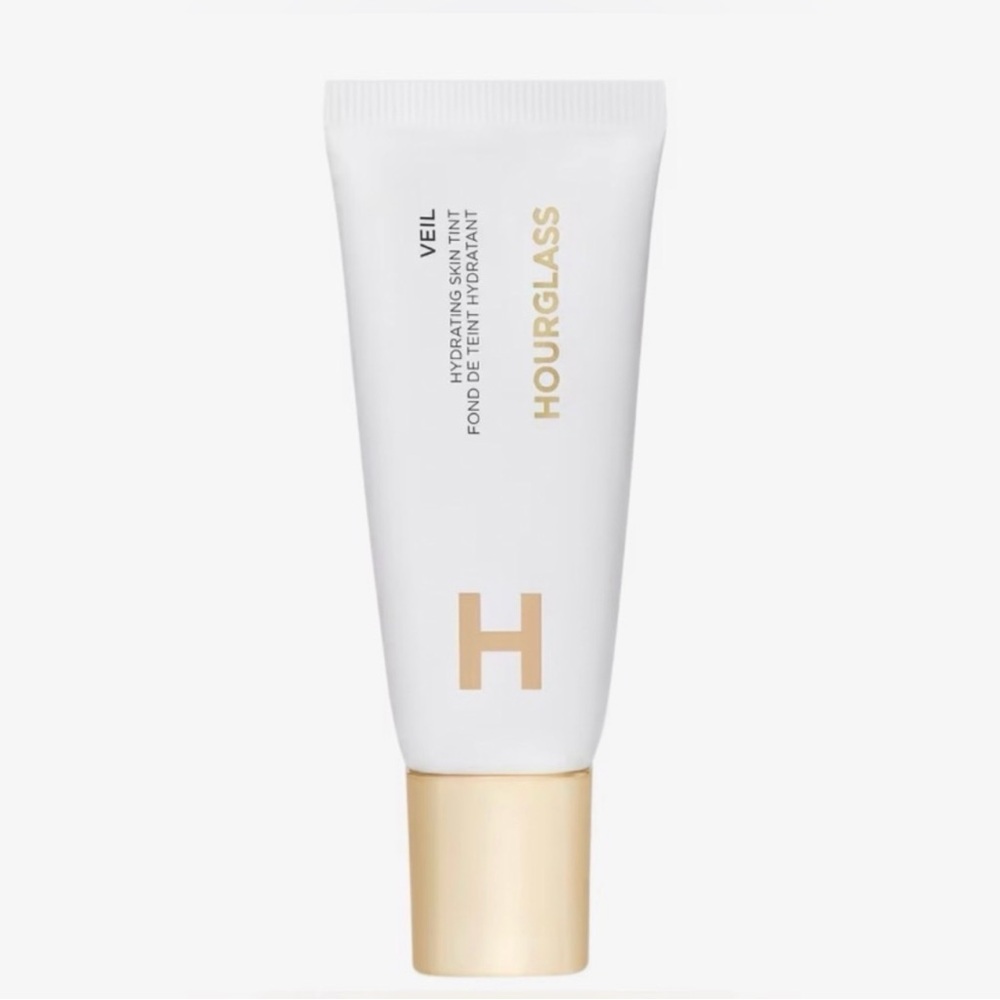 ✨NEW Hourglass Veil Hydrating Skin Tint -
Shade 9 ✨